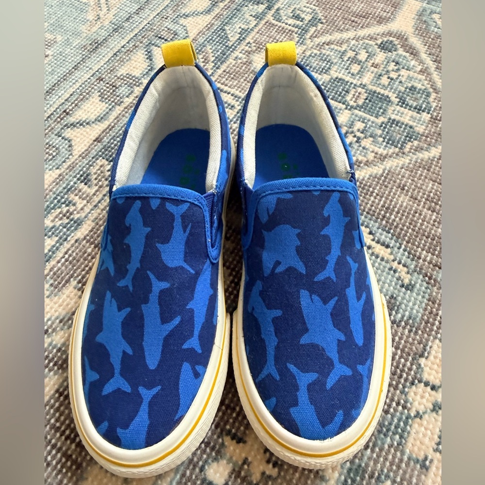 Boden' Shark Slip-On Canvas Shoes - Blue